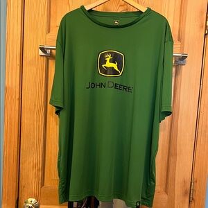 John Deere Green Short Sleeve Dri Fit Tee.  
Sz 3XL